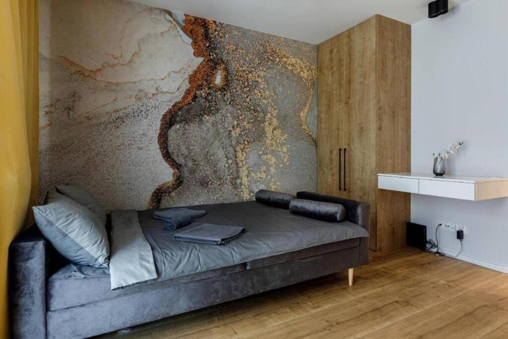 Golden Apartments Wroclaw - Cozy Studio- Odra River&Ksiecia Witolda Екстериор снимка