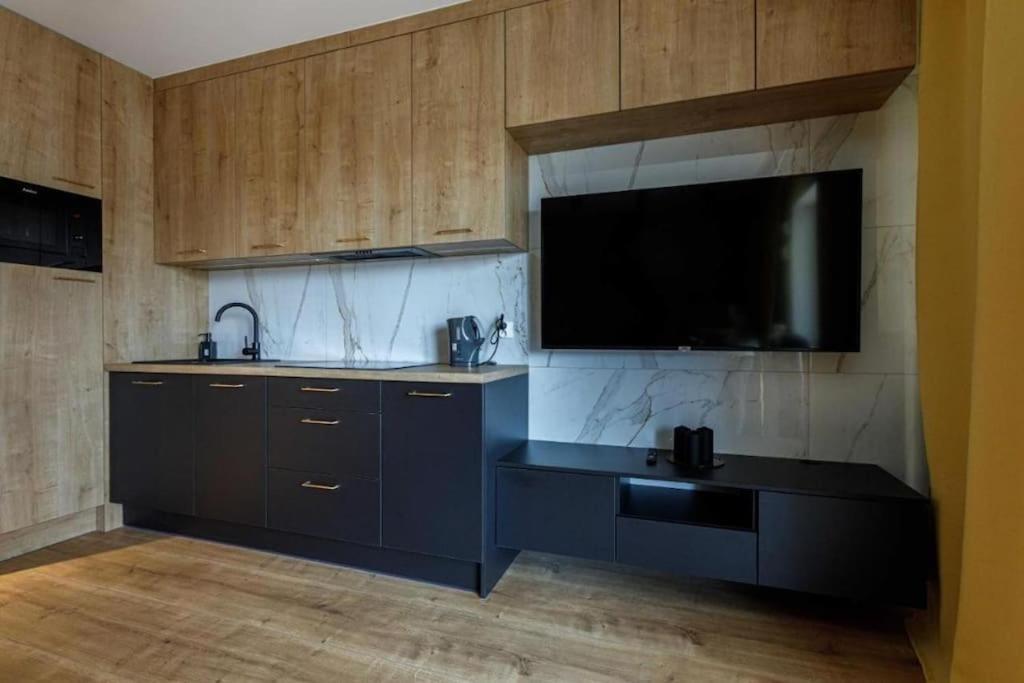 Golden Apartments Wroclaw - Cozy Studio- Odra River&Ksiecia Witolda Екстериор снимка