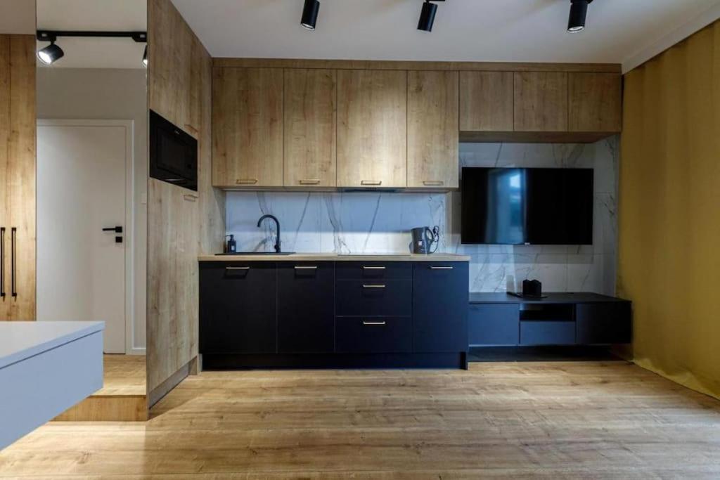 Golden Apartments Wroclaw - Cozy Studio- Odra River&Ksiecia Witolda Екстериор снимка